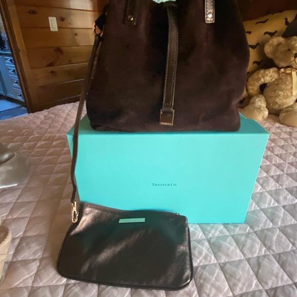 Tiffany & Co.Chocolate Brown Leather (Reversible) Shoulder. Preowned. Beautiful - Picture 9 of 15